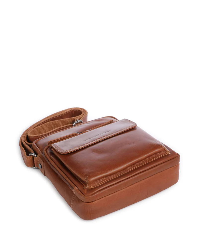The Chesterfield Brand Wax Pull Up Cow Montira Umhängetasche cognac